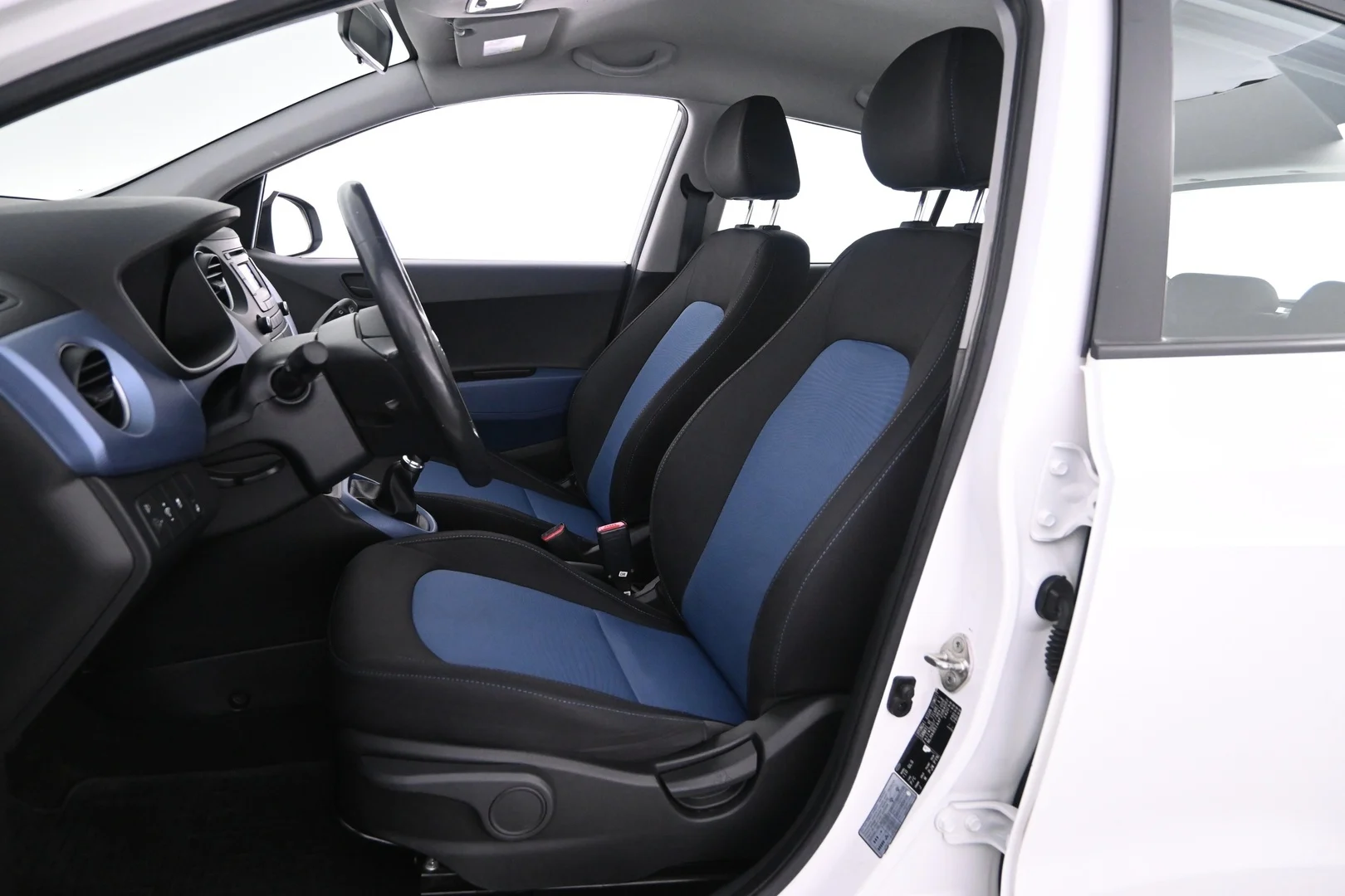 Car Image - 4i4YC0Y8LrvvXtry9yALWw