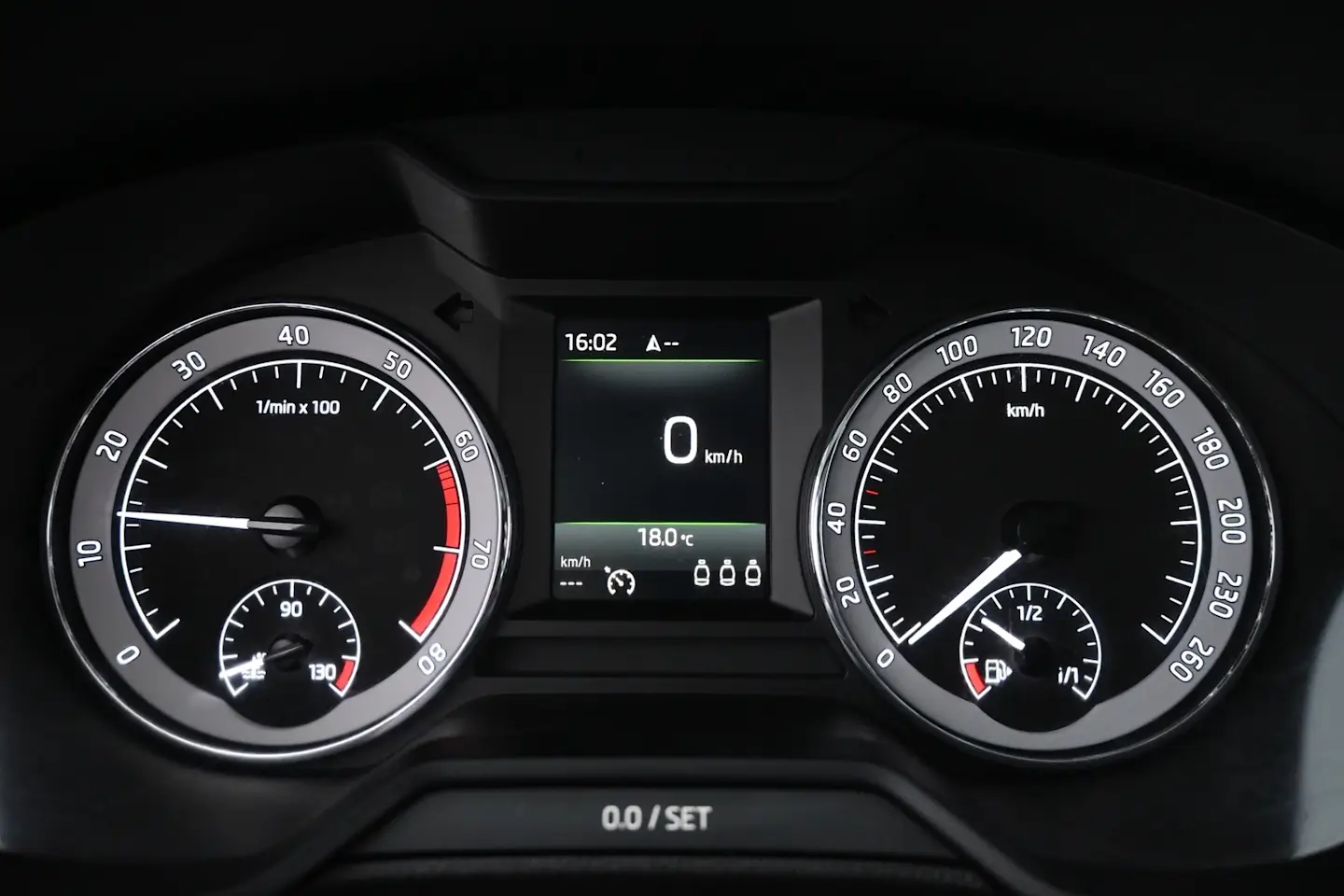 Car Image - 1feiueh3UlSTFQ7zEyUyUd