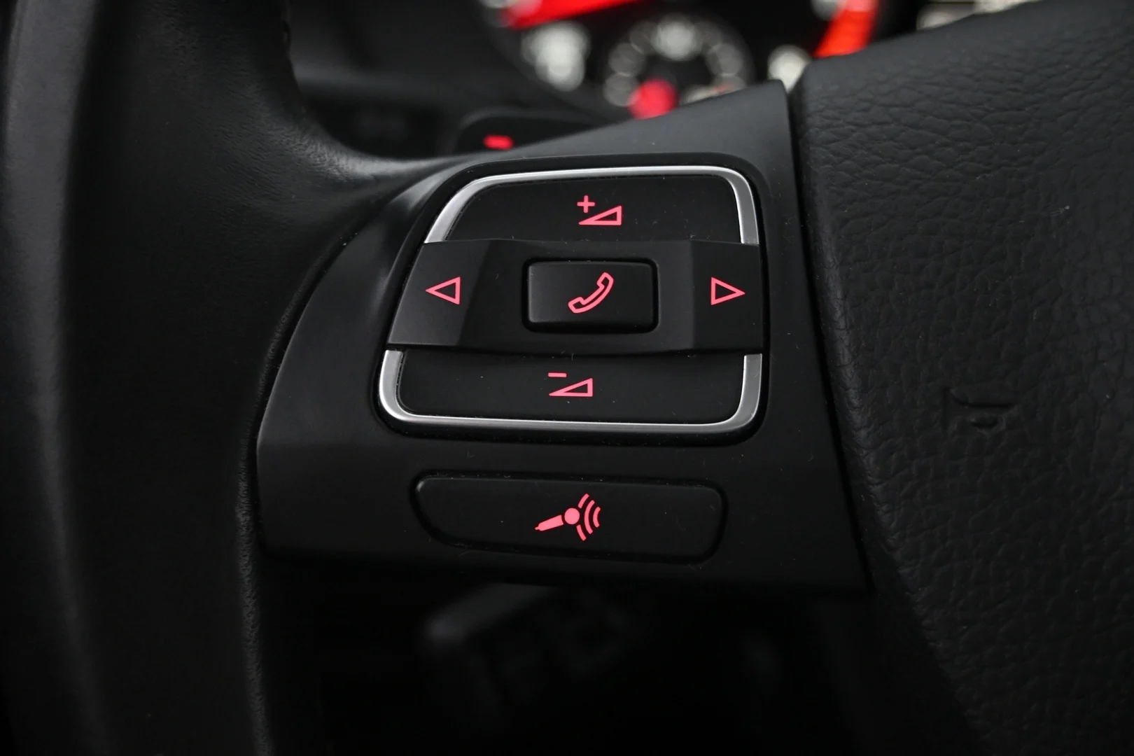 Car Image - sY1q2V1hTCQFqTrUqcoHR