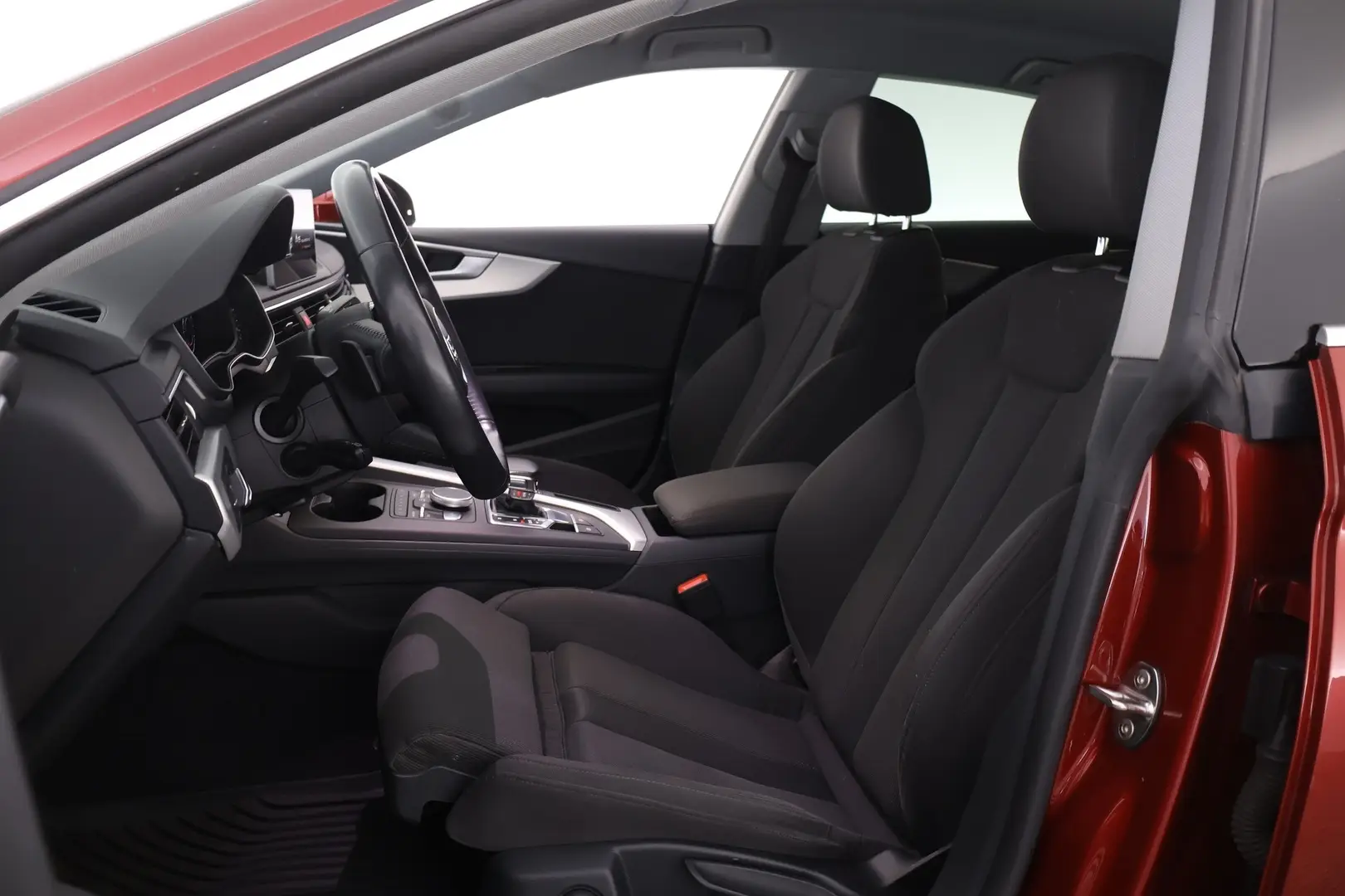 Car Image - 3Gb14petIFK08Fg4BR56h1