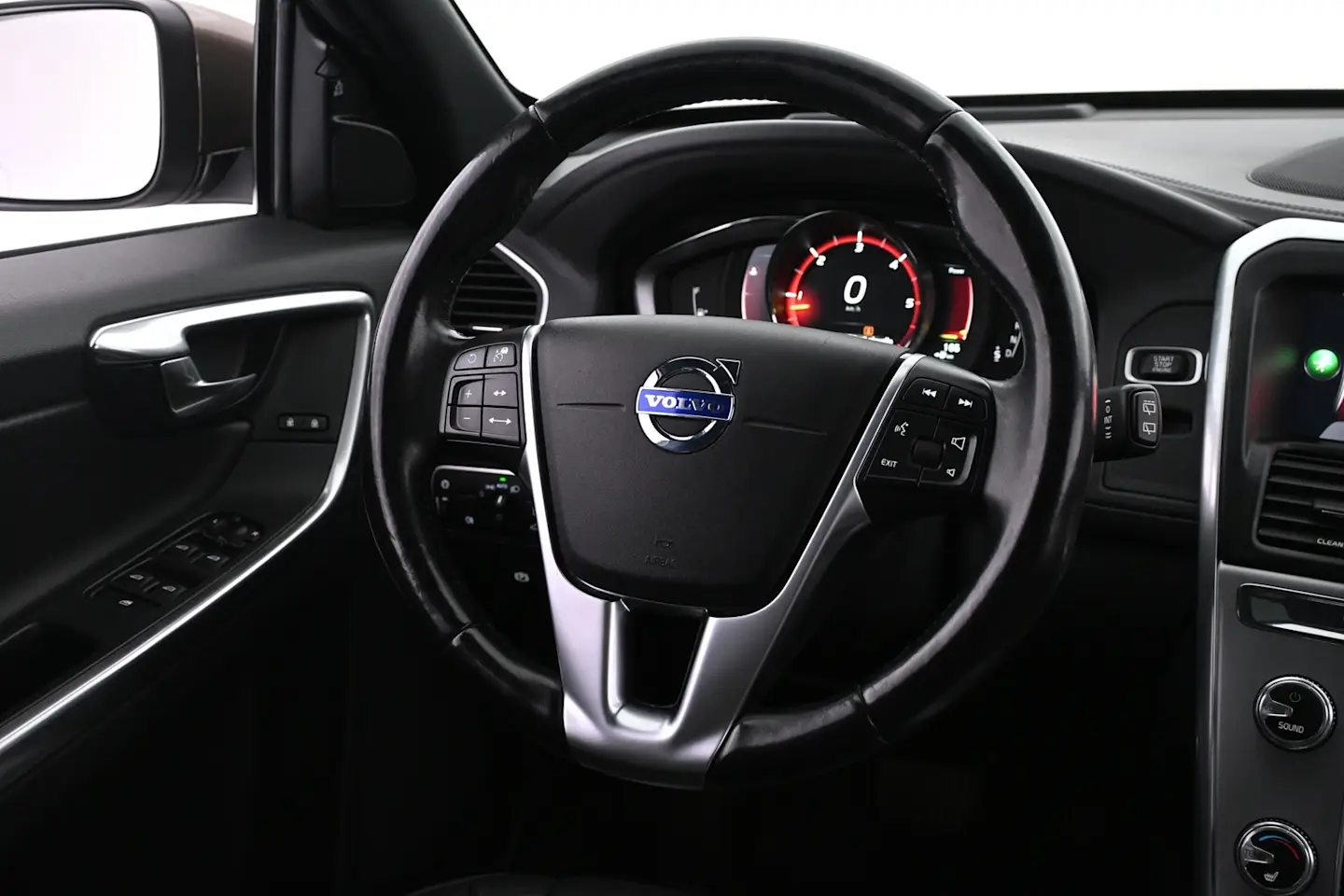 Car Image - 4FjQFvo9O4V3dEmIYG1E9T
