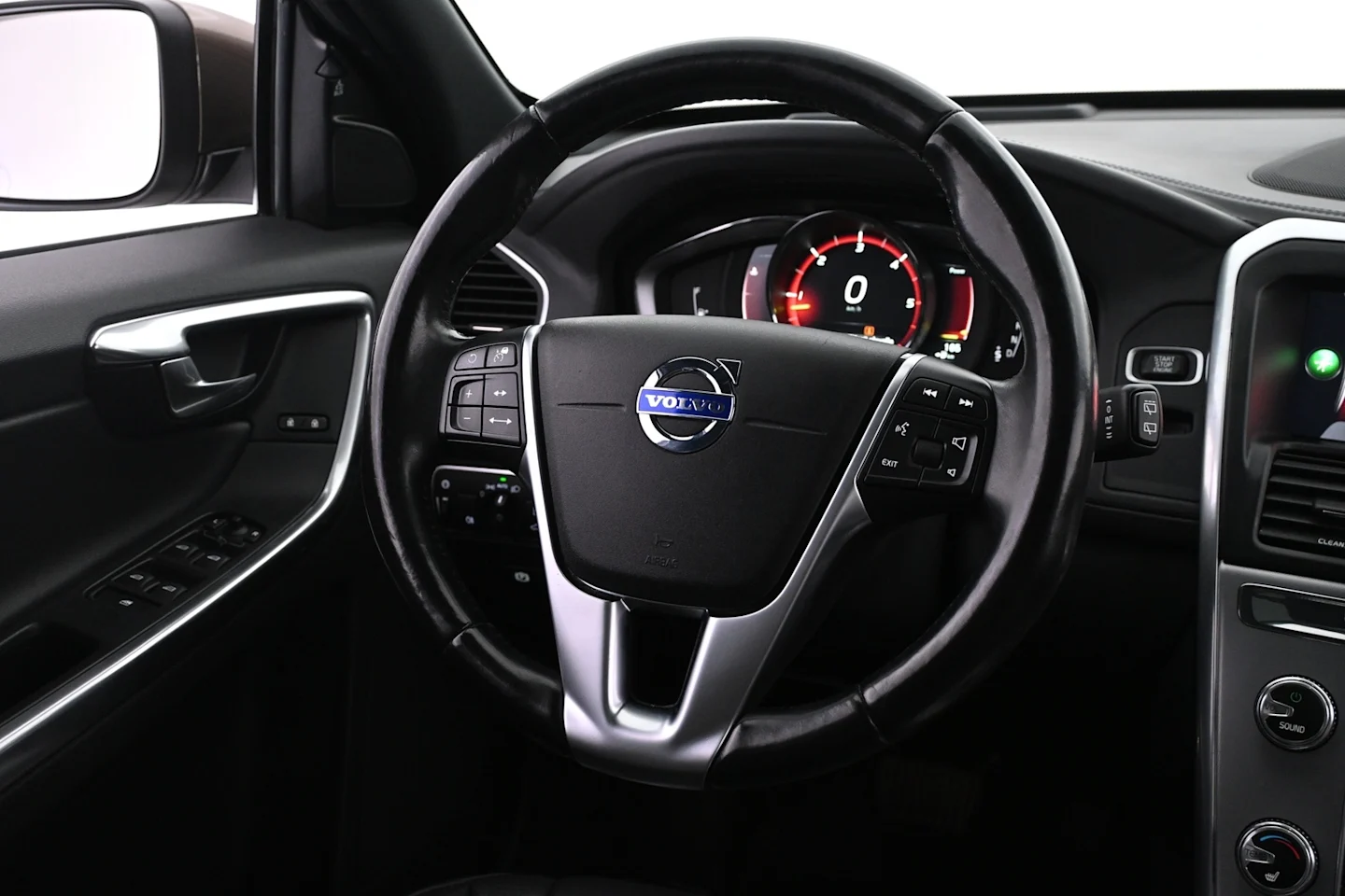 Car Image - 4FjQFvo9O4V3dEmIYG1E9T