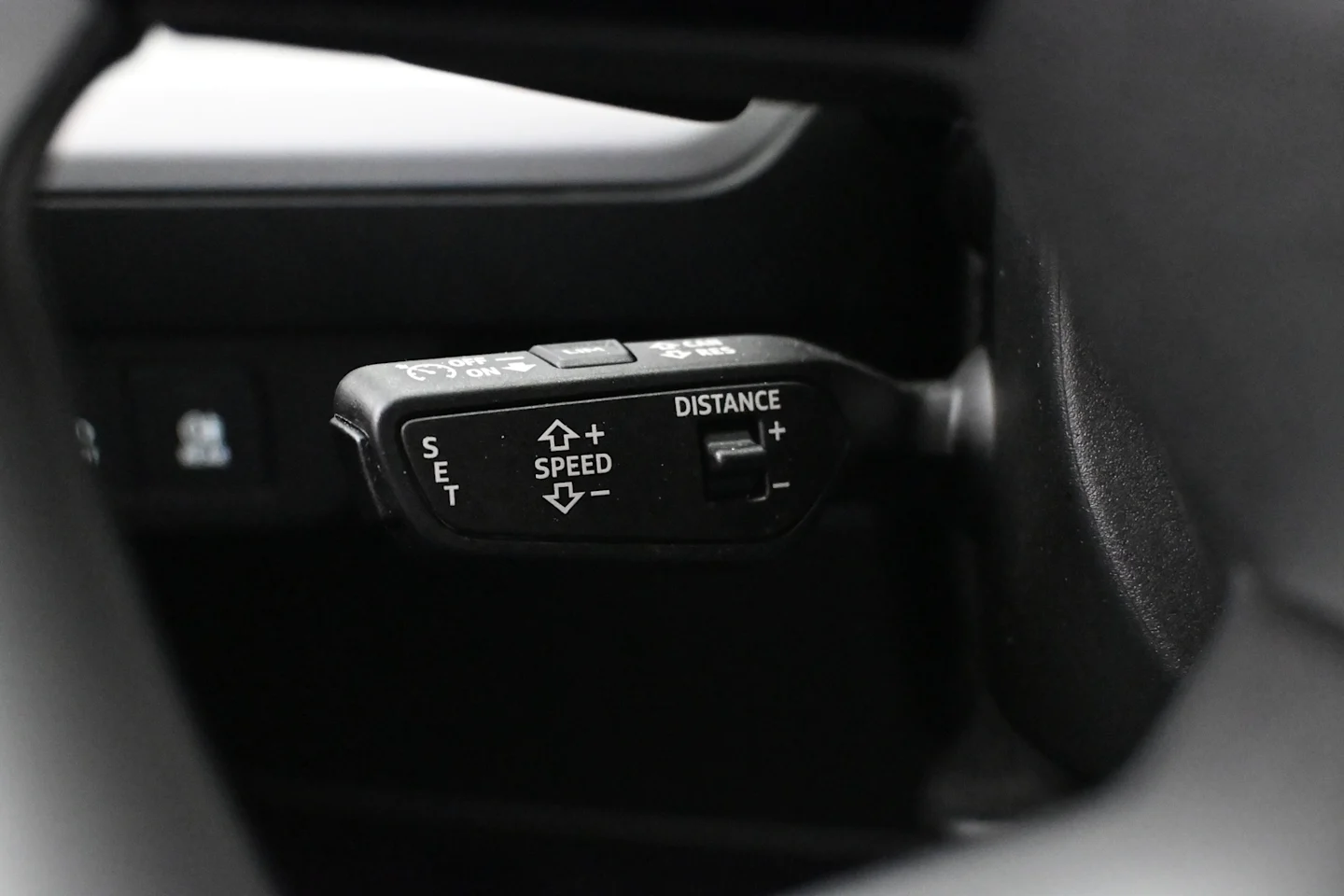 Car Image - 1biCP1kPR6m8JzgfFqo1MF