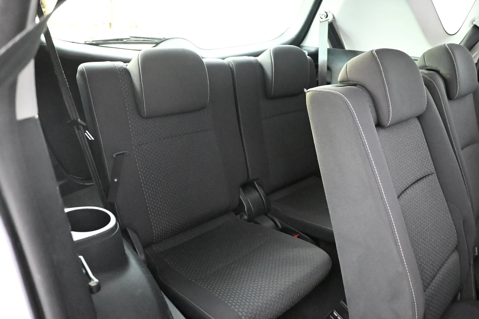 Car Image - 78r5gDNrdboXuTxrpXRFSs