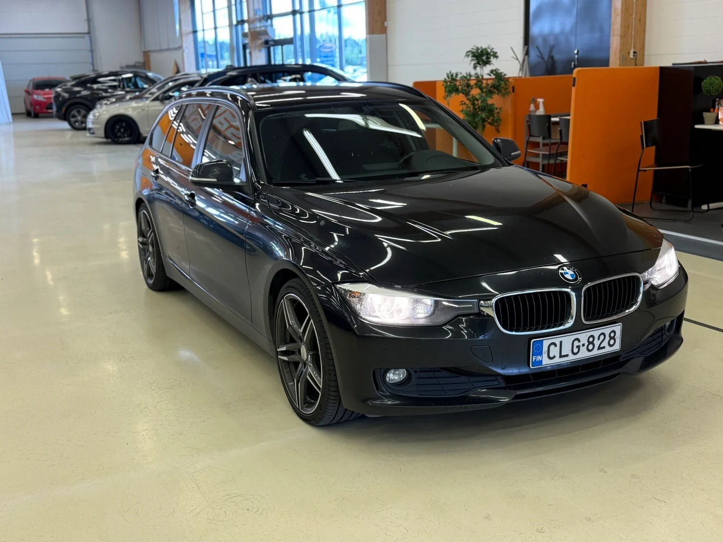 Car Image - 11eh64dNzMxg7VpJwN1O6C