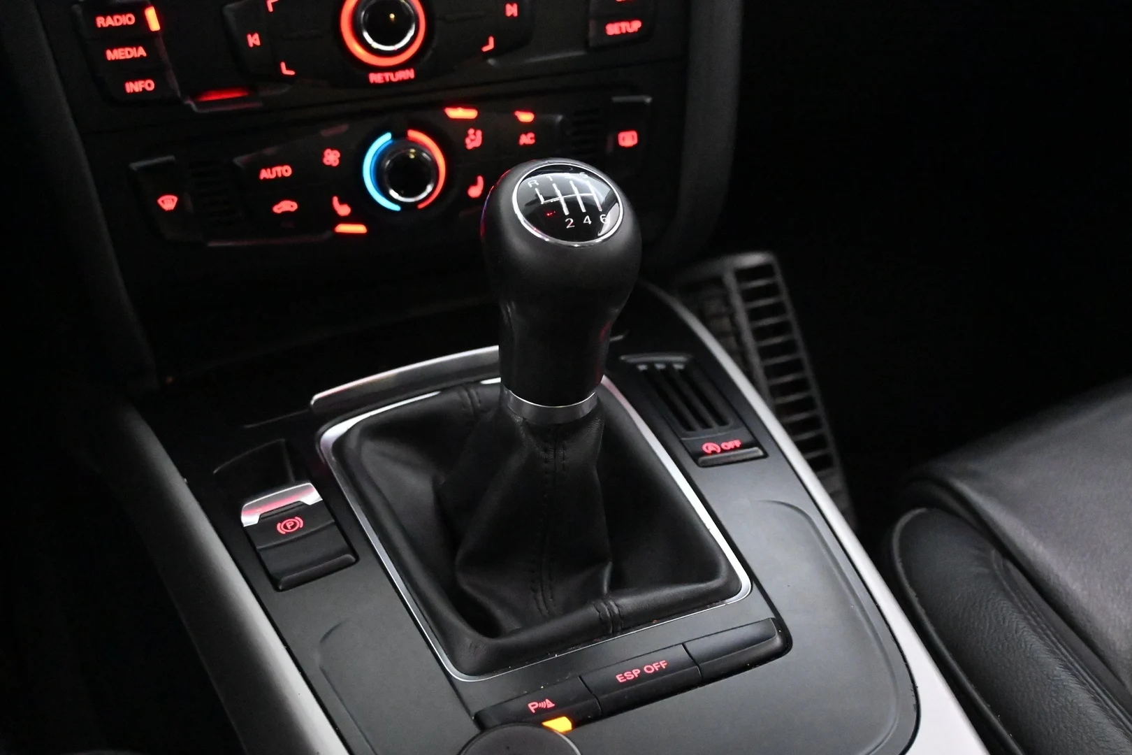 Car Image - 4pQicTjzYQ6qM6nzrv2pdI