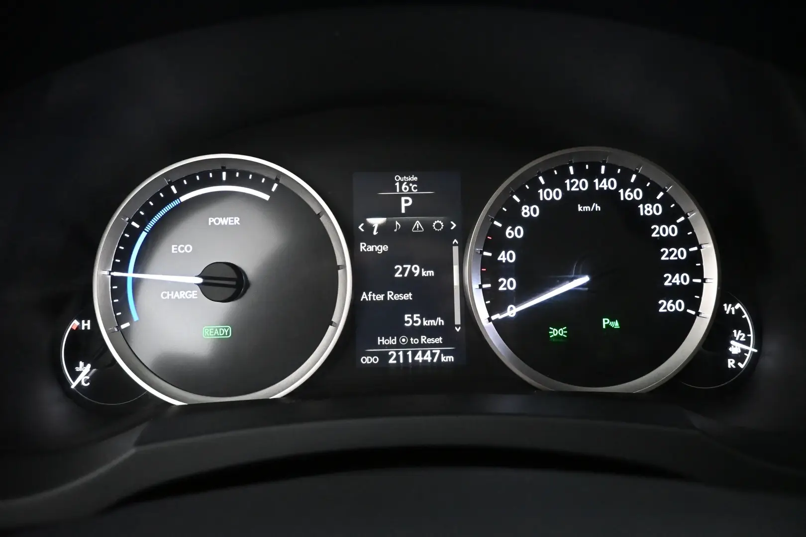 Car Image - 4lfQB3mO3gS1PAb1aFEYYR
