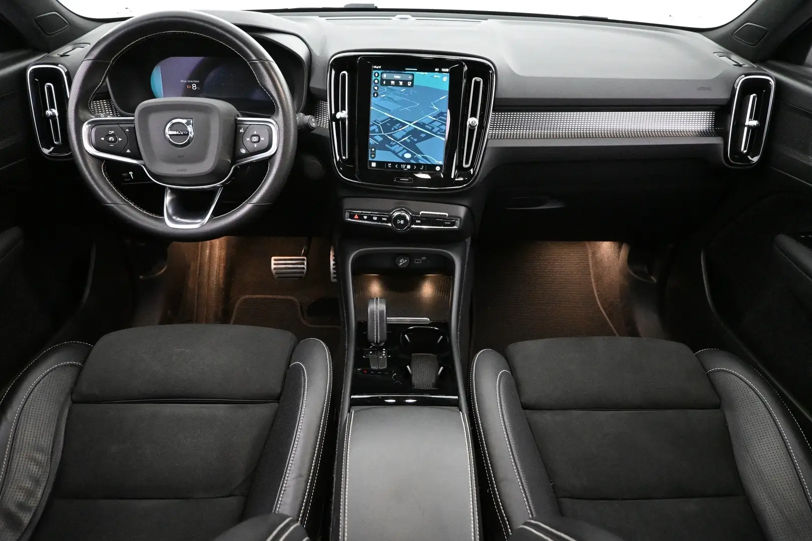 Car Image - 40C4E9Zyb04wqDXehTeDHY