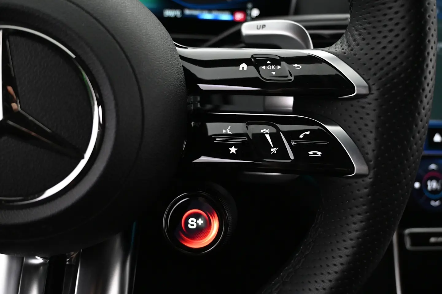 Car Image - 7tN7AoOpuQoHCrWbvqMLU7
