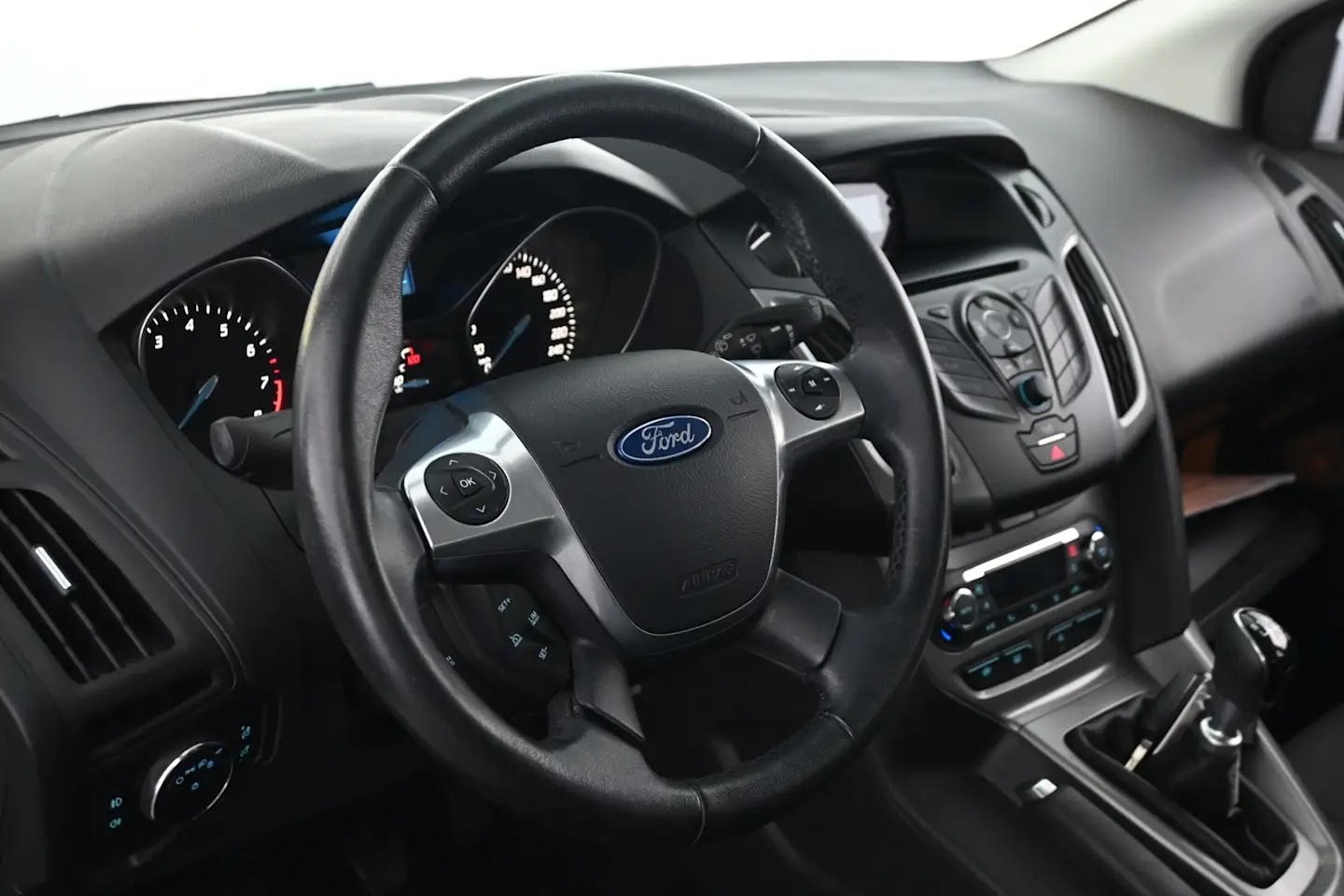 Car Image - 7ztdS8BEADw4iwDW1hOwoj
