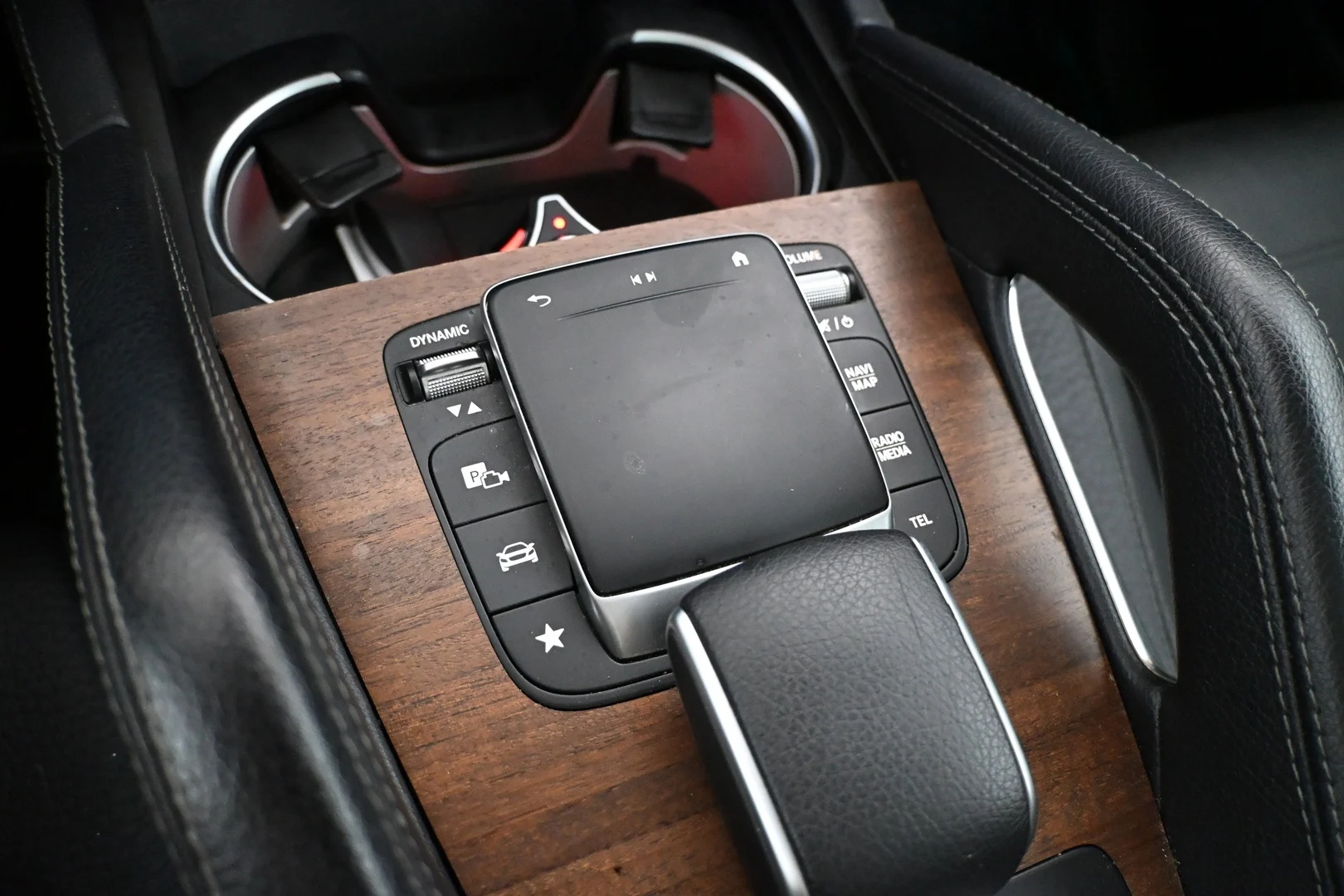 Car Image - 5k6Xdjx4GNPkJq2k81SXEb