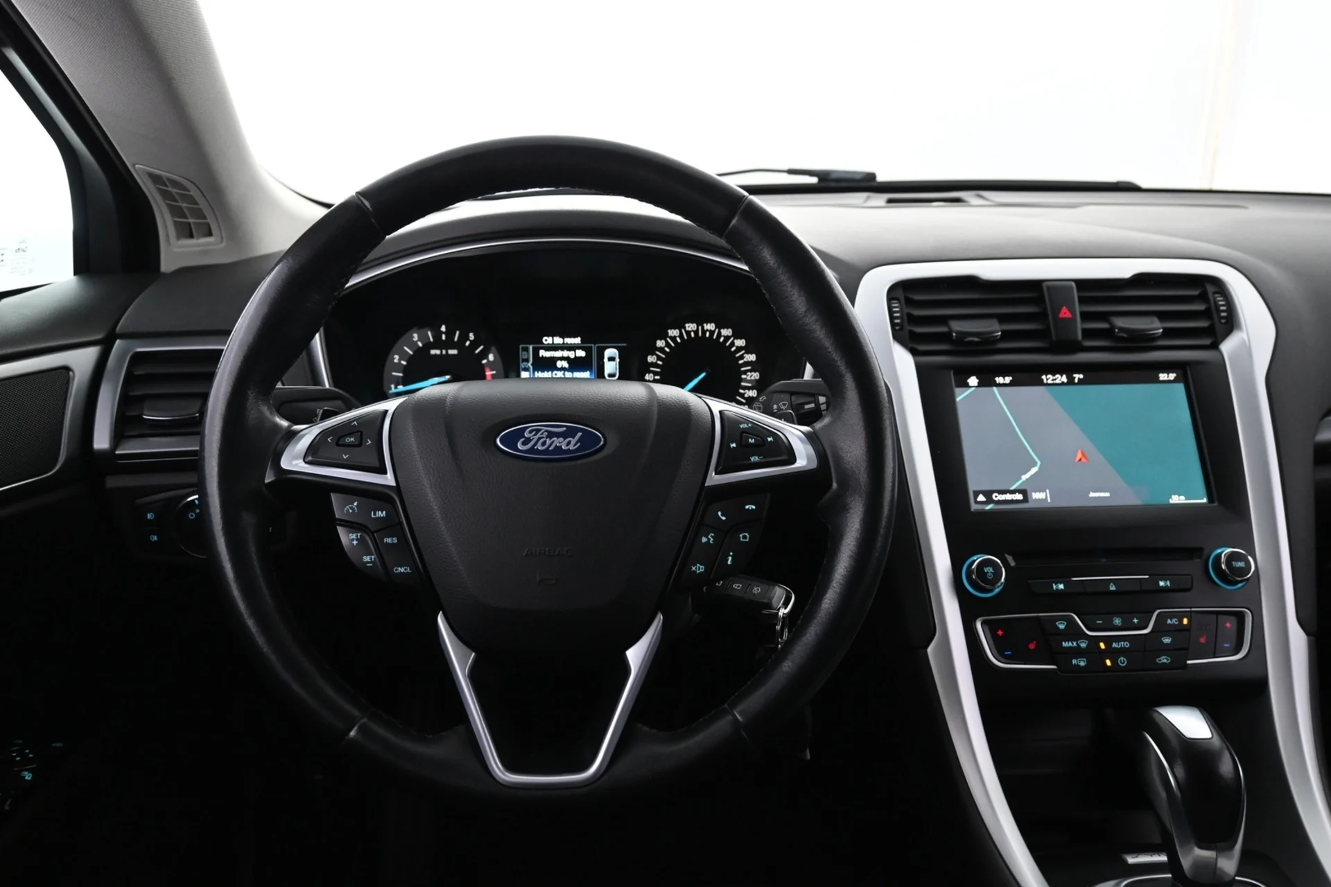 Car Image - 1UIfba0F5SSLWDZX7KscYB