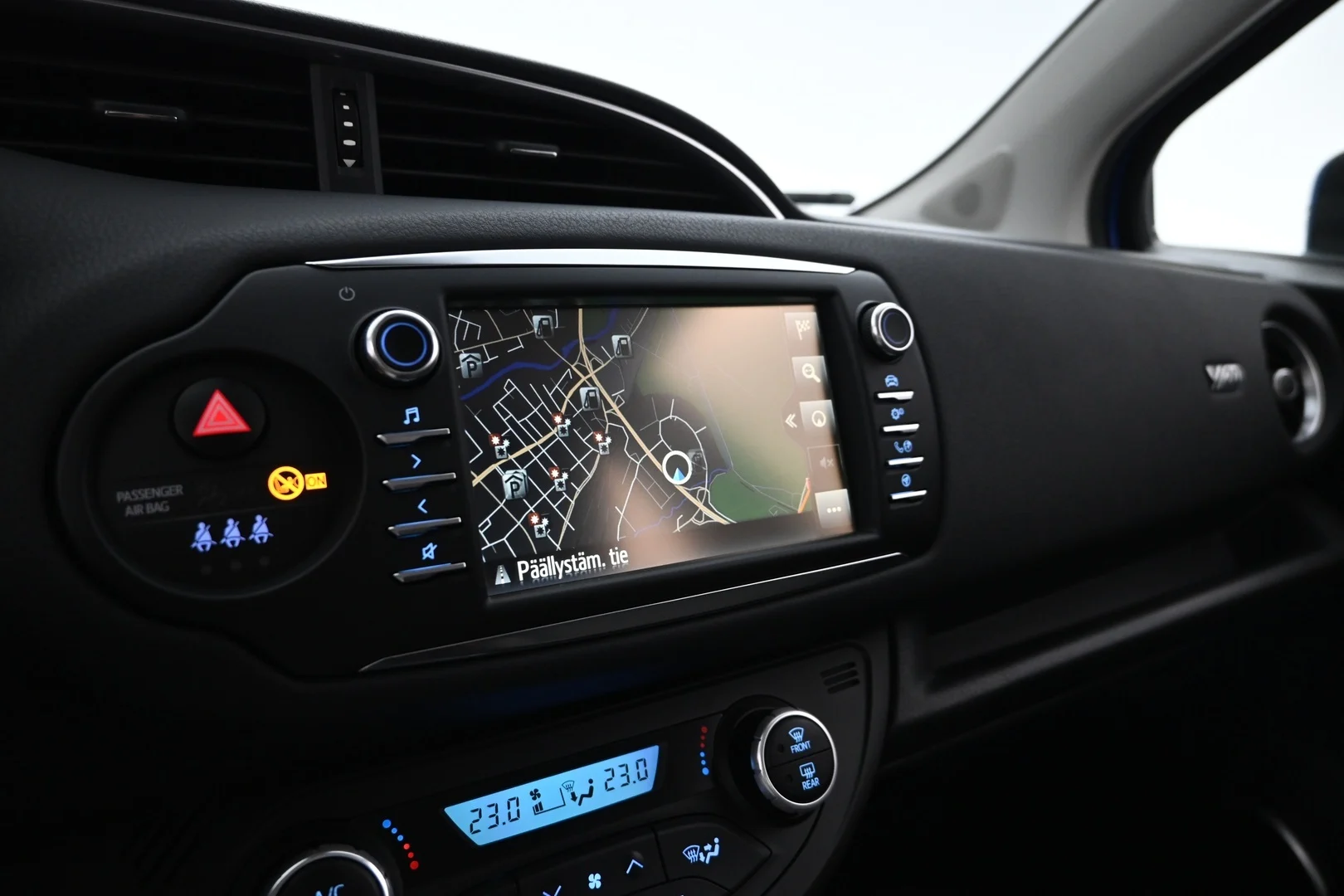 Car Image - 1efoTCRAEaTy5vCrv07D0x