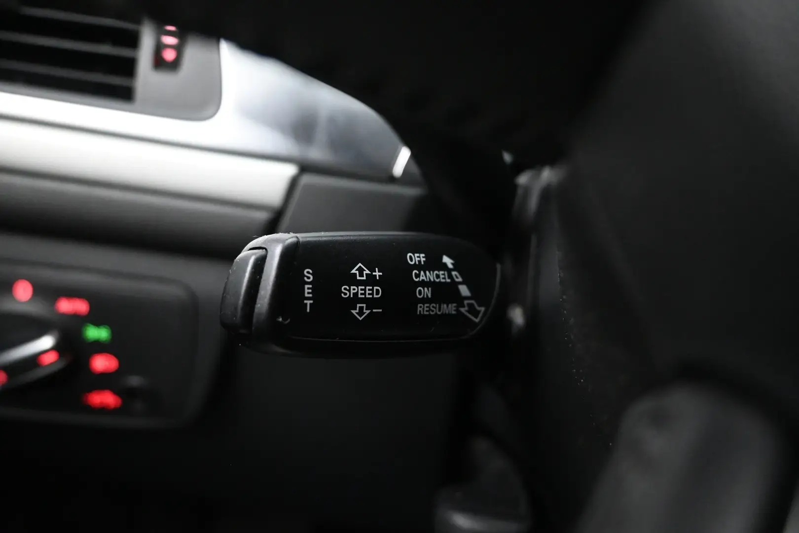 Car Image - 2To6UhBGSfahwicg4fezBj