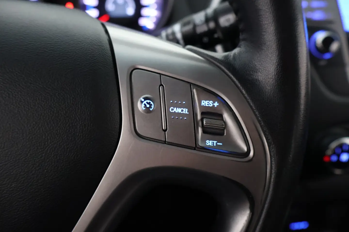 Car Image - 16QUKA8XfvrEdqsiJTGS4D