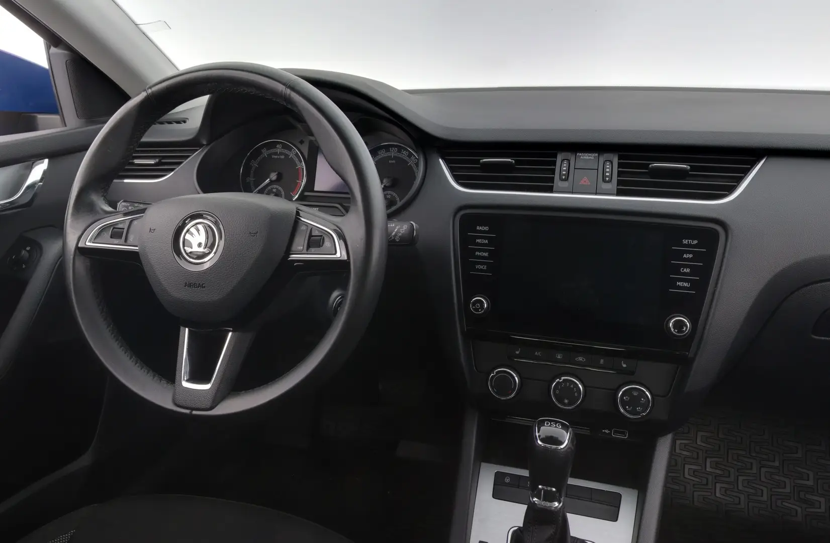 Car Image - 4IYAlPh2Bmz0a6QzDiIAz1