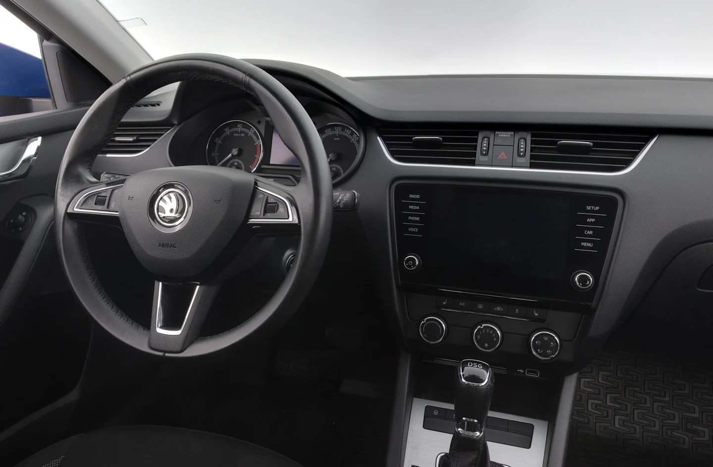 Car Image - 4IYAlPh2Bmz0a6QzDiIAz1