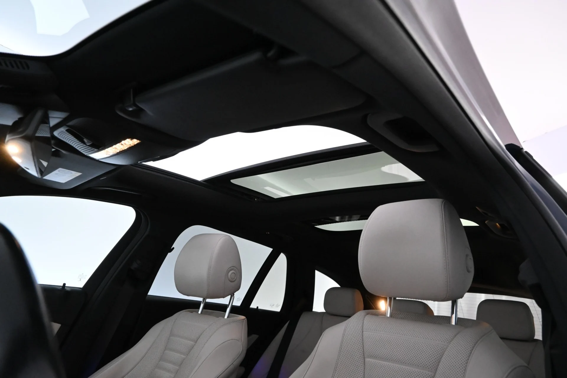 Car Image - 4Z1RplYqtInSv2VLqeYtYj