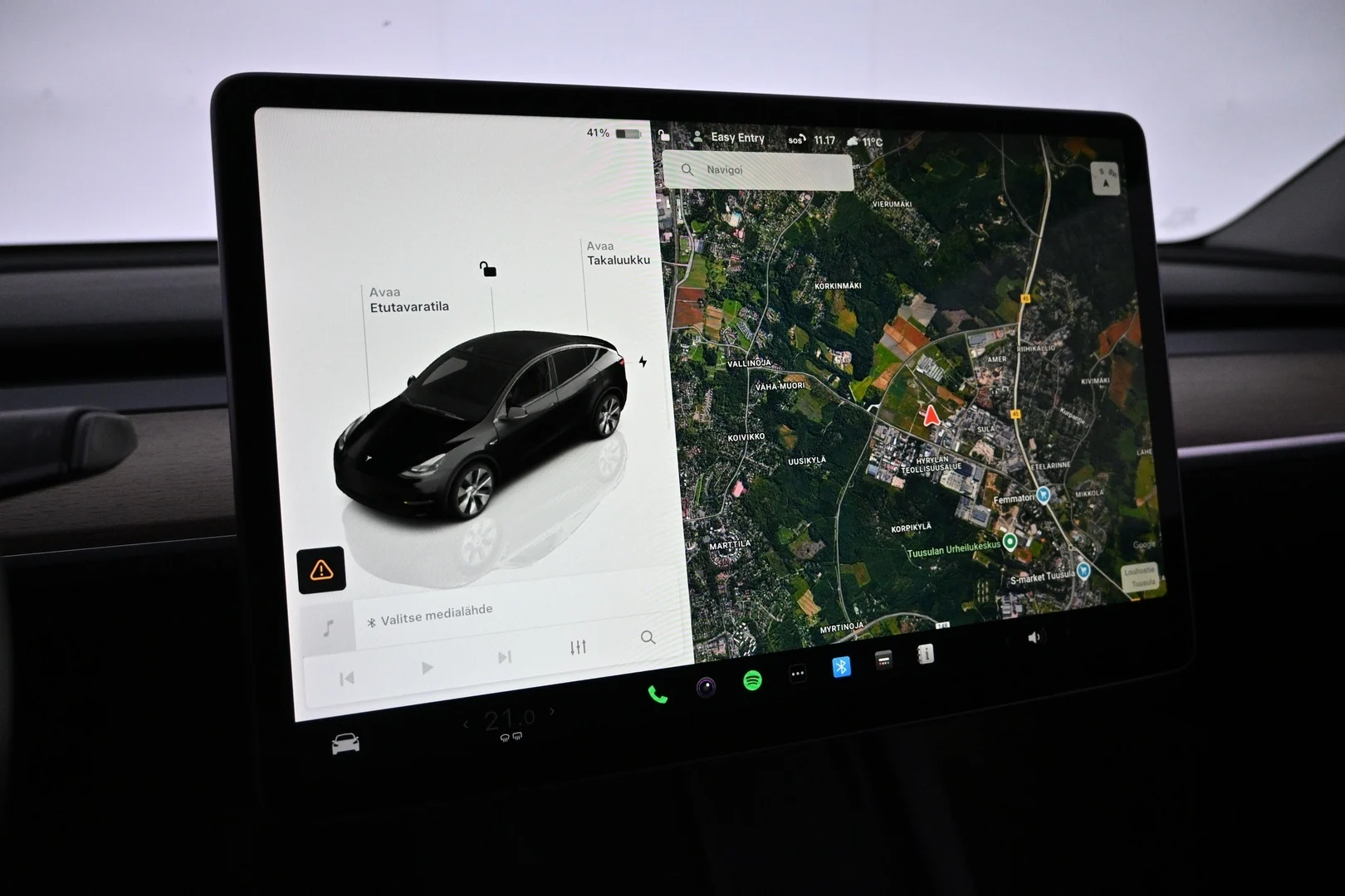 Car Image - 46wBA2KVgO2O7WS9L9qZfk