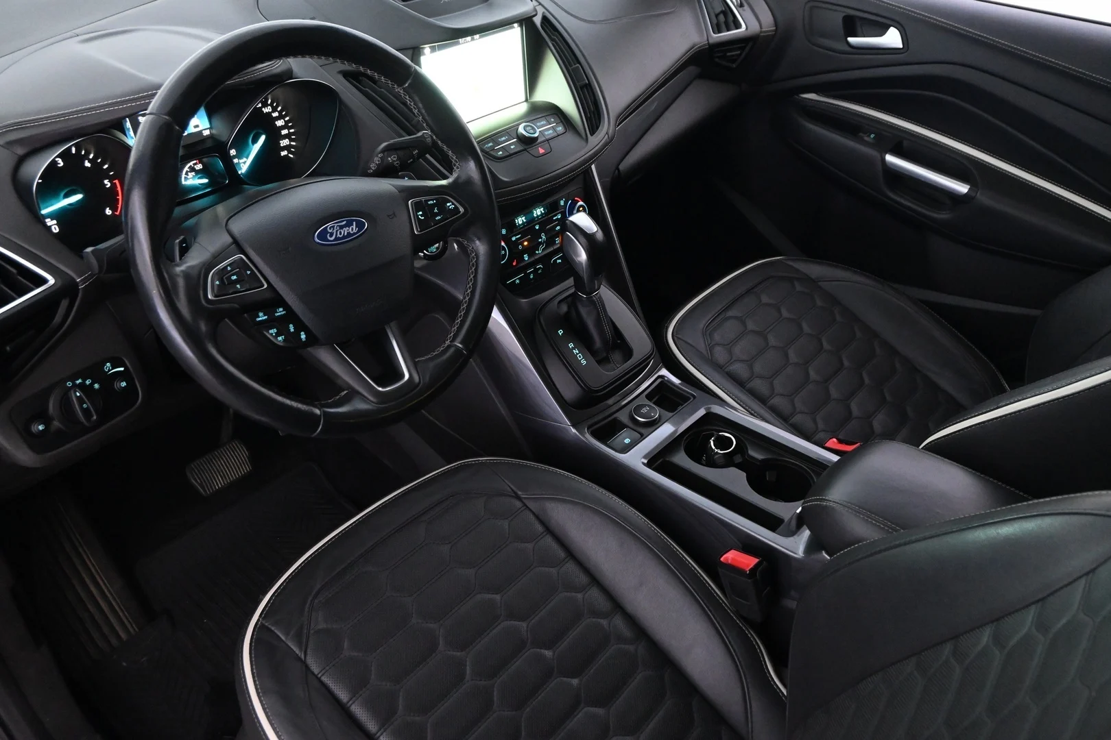 Car Image - 6DEiTKVOtGw8oIcL0jeXz1