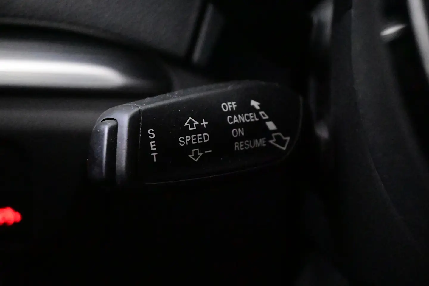 Car Image - 34mVSJTSLluSw5lxdEOEtU