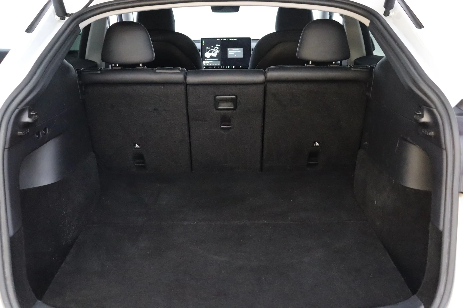 Car Image - 1mGeeUlYiJGJRhMrp1S42K