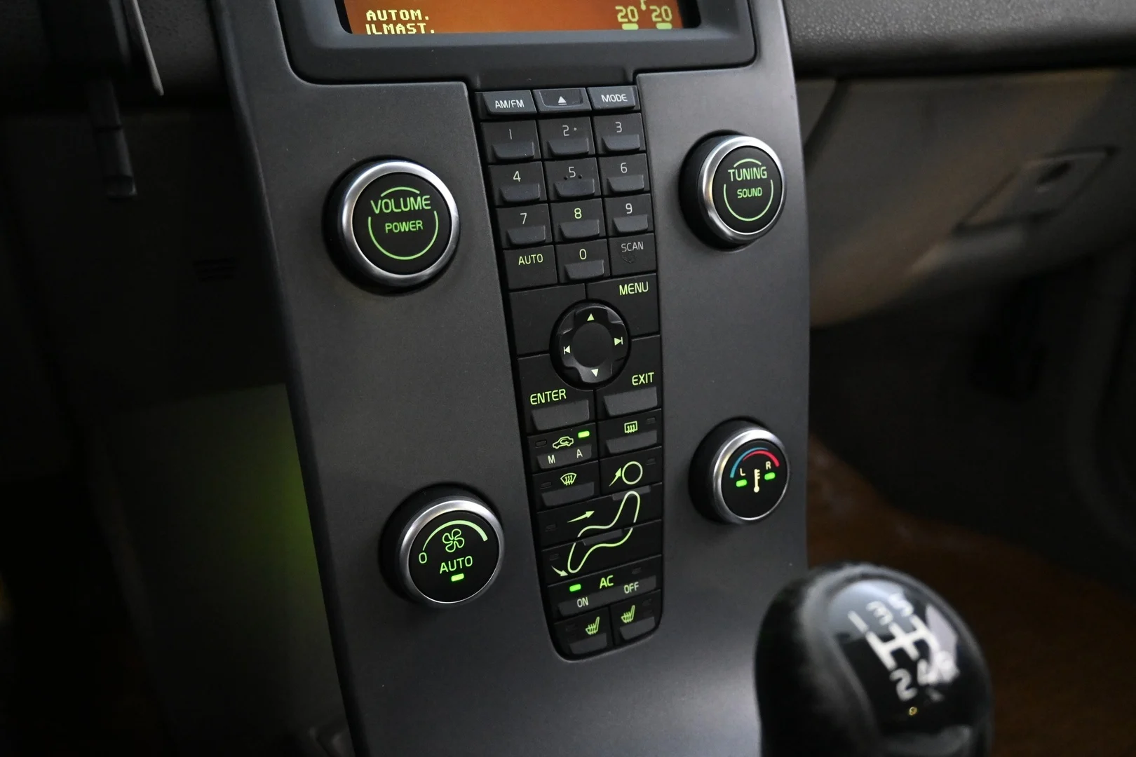 Car Image - D1CMEeuApdhoJDdRX1ZMR