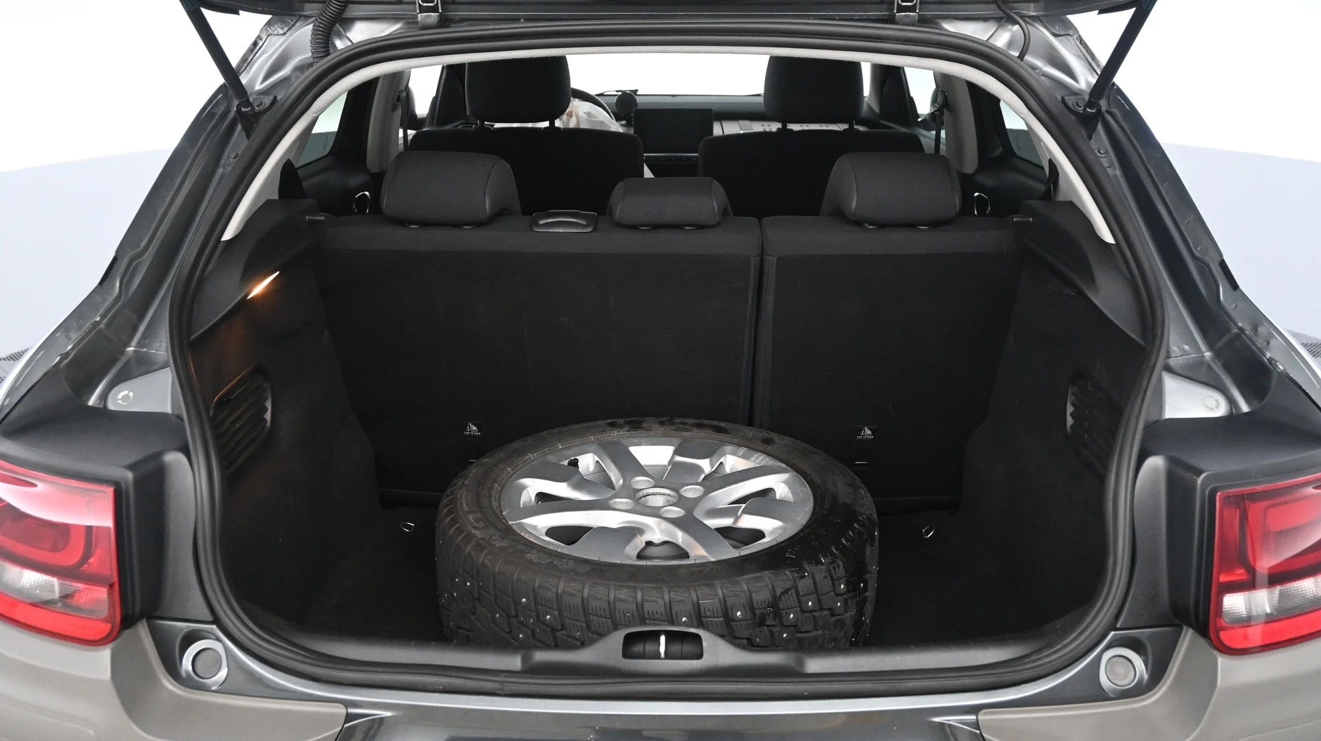 Car Image - 5qze56cwU760D5W0l1kLIf