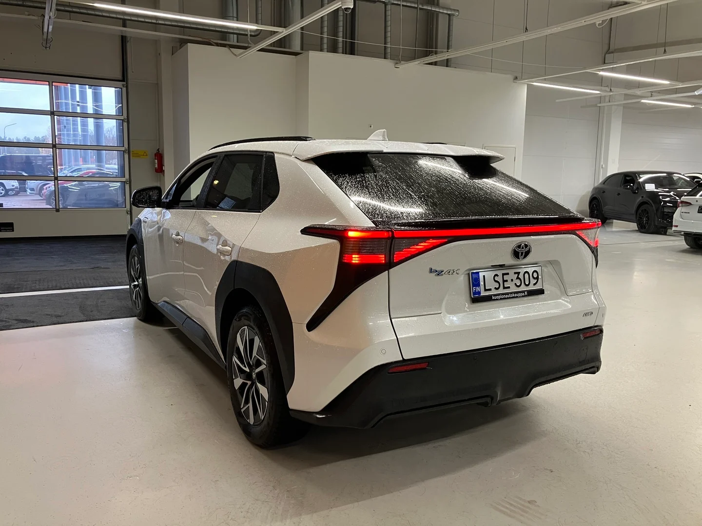 Car Image - 4fxdnUs89MjdpNzg5396HG