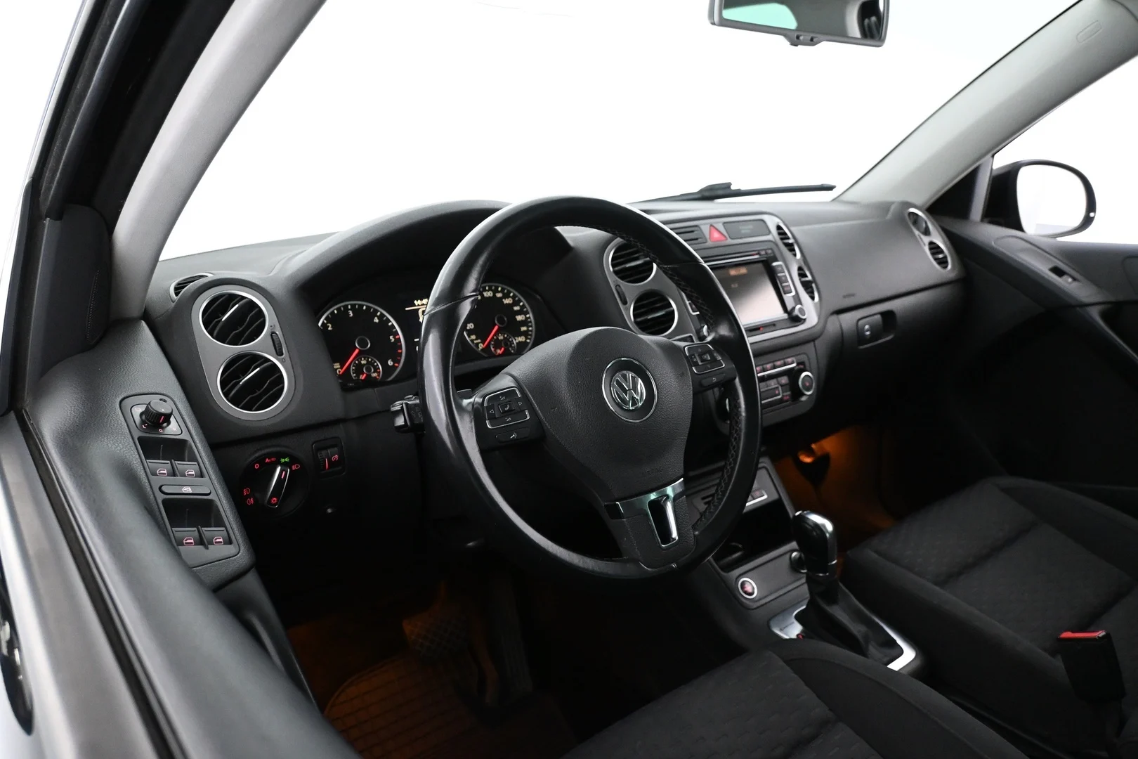 Car Image - 5JGv8hNTzPsQAuT4Xvej22