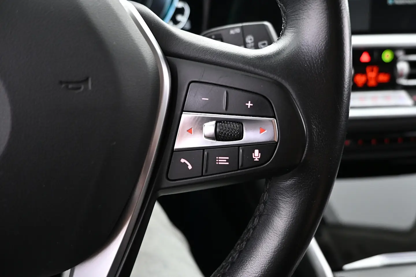 Car Image - Hjj1b91du9mJJWRv5XFeo