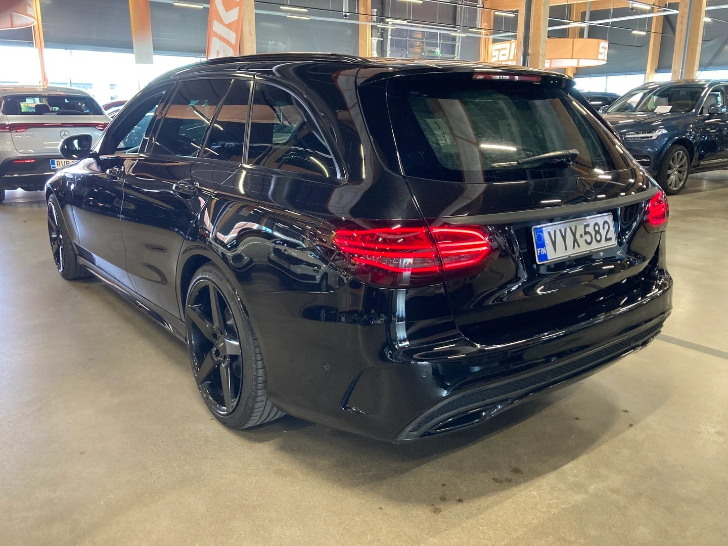 Car Image - 7IiV4pHaRzcurt4kSCSgP2