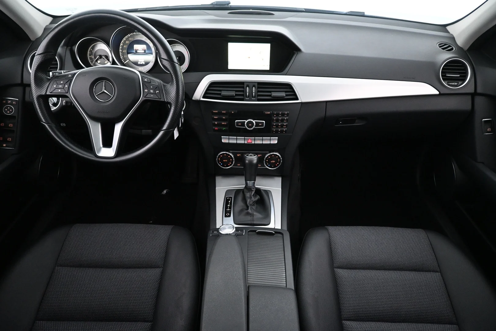 Car Image - 4mbSbRd3Mzj0tJffv3UY44