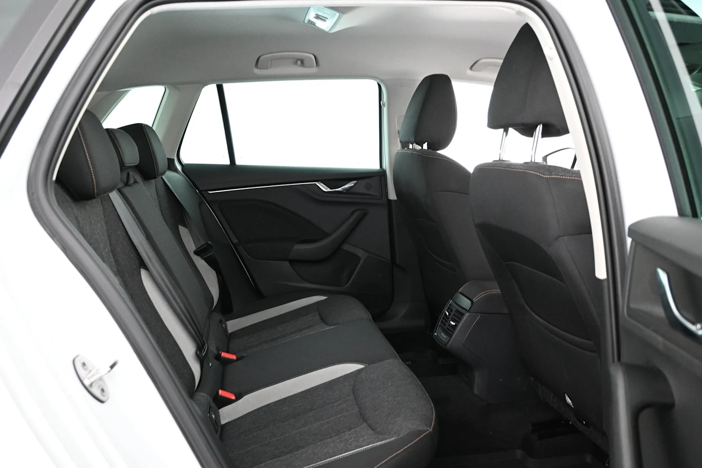 Car Image - 6XALRK9QNwwQRCgyroRArc