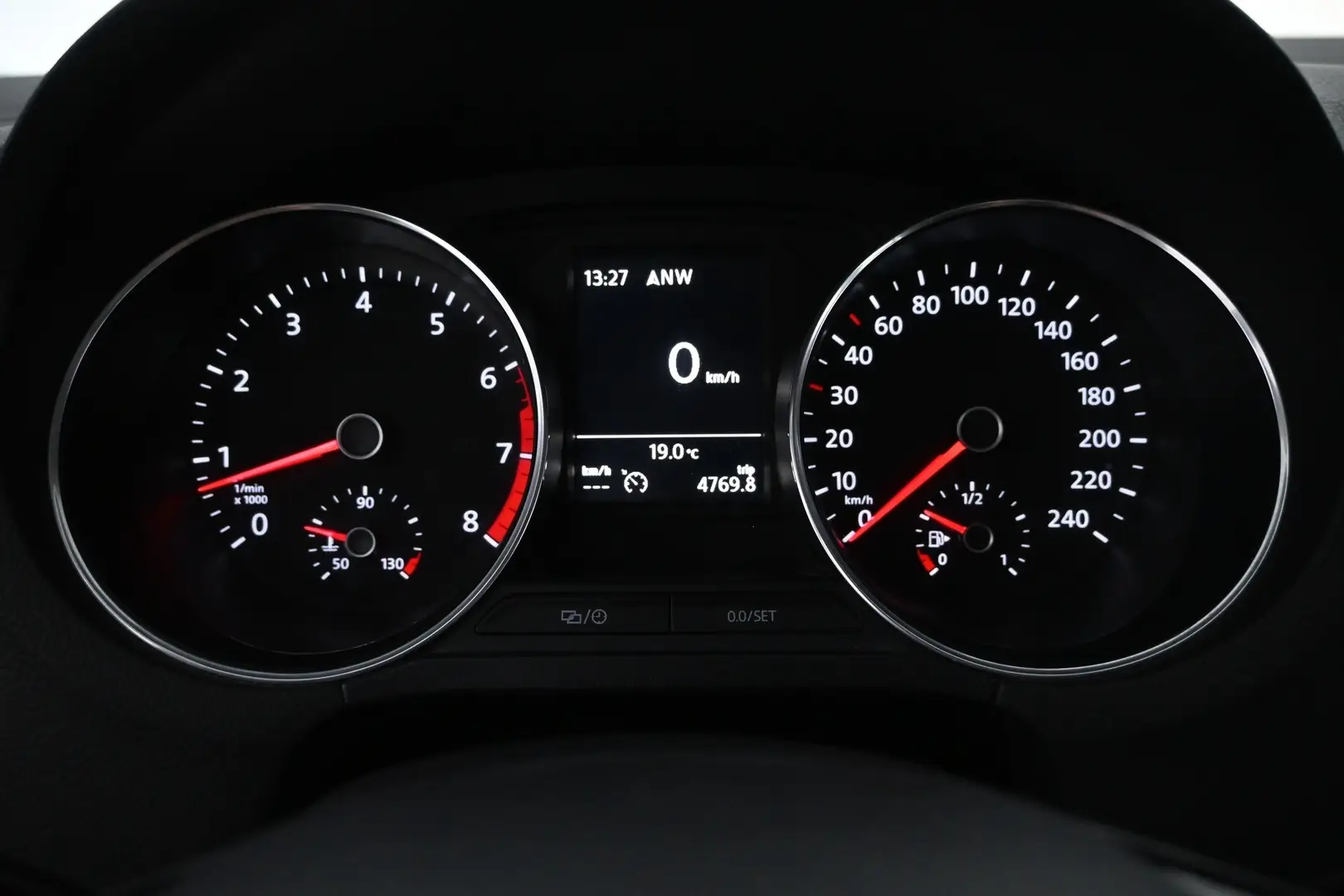 Car Image - 3Cv8vD8qEp9RQxSbxDk5xf