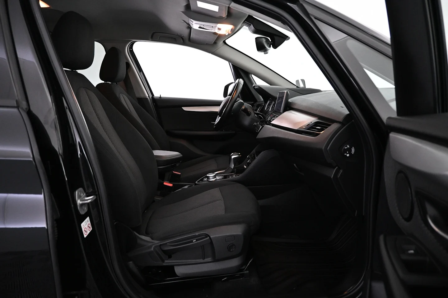 Car Image - l3oq0z2gPNyZdlTmRA7rK