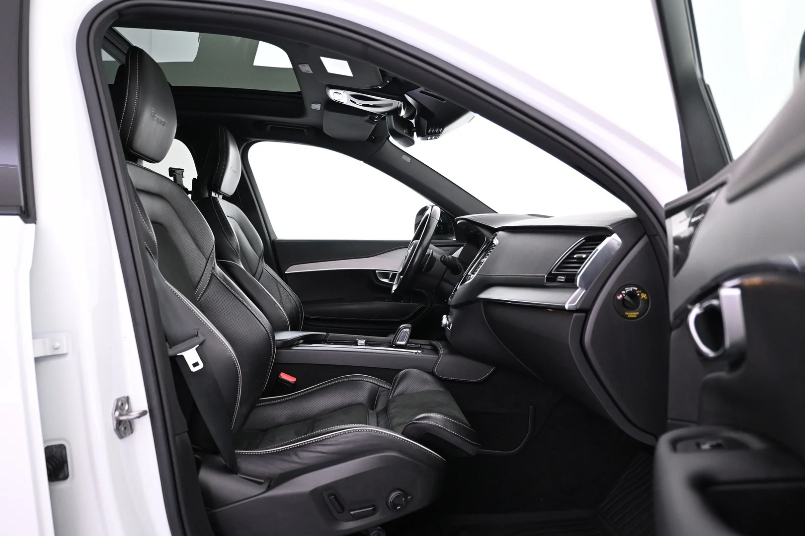 Car Image - 232HPoP5O2SvwBqX6ndSR8