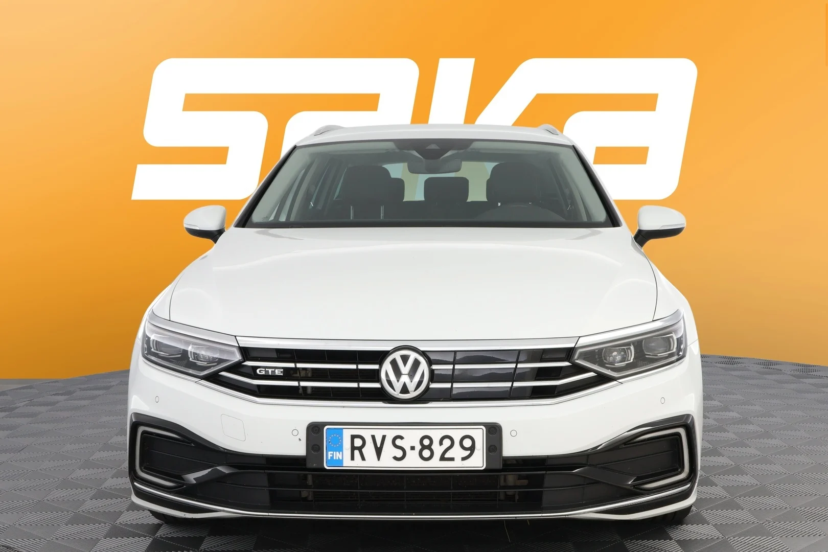 Car Image - 5bu3aCy9gO6auu5VEbVDvW