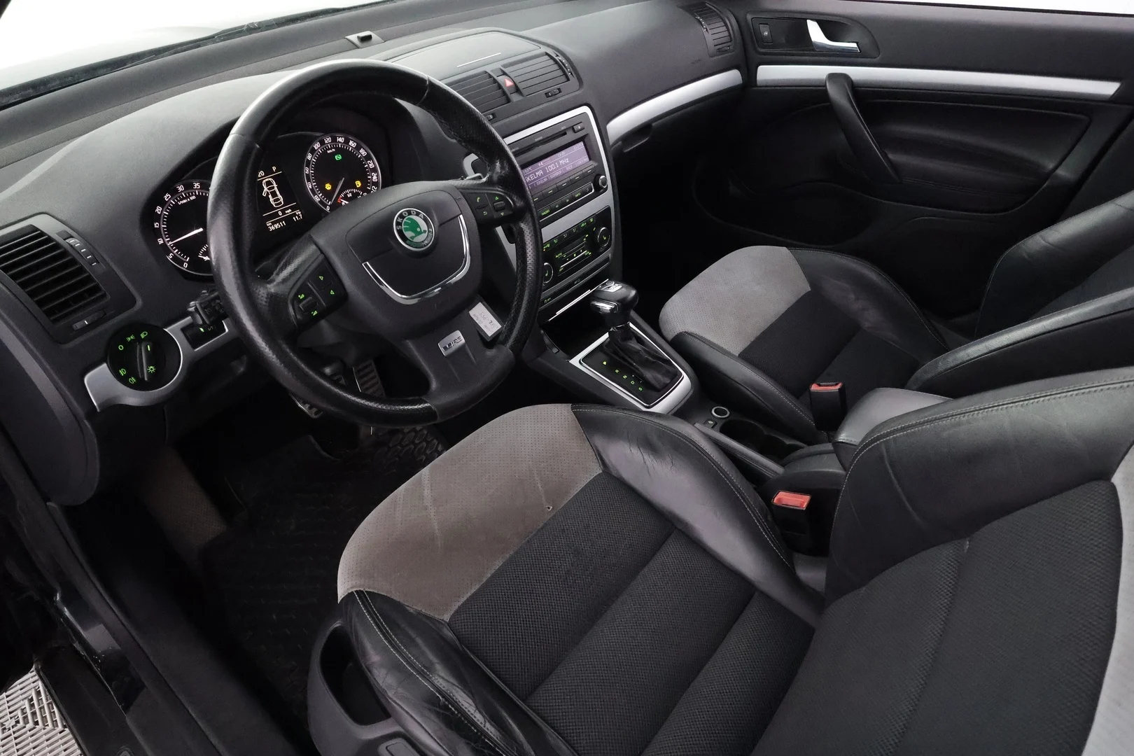 Car Image - 2NbI2NYfHAe1HN5tp48cvP