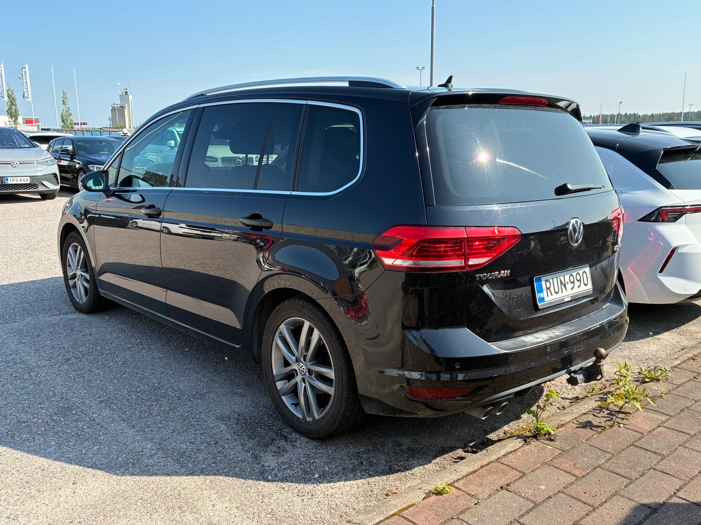Car Image - GTwGz2JKguCMJp9QeG7Rc
