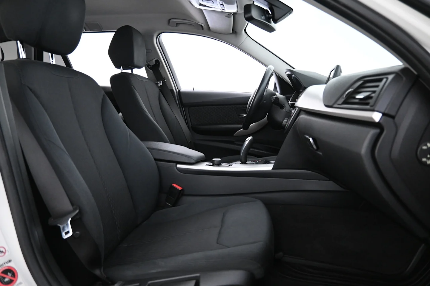 Car Image - 3YJ4VKa1JupOjqZGcy30X3