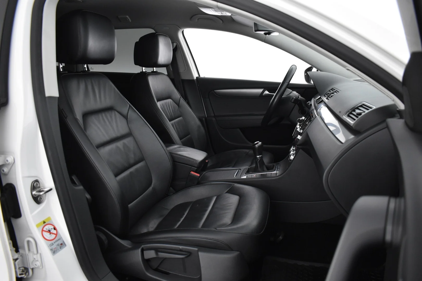 Car Image - 3hsfGlpzo7afWiyWjl6duT