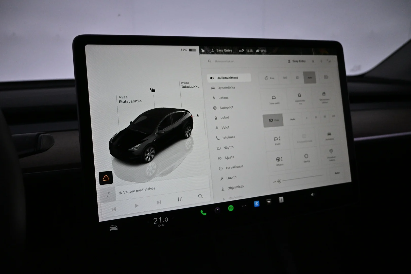 Car Image - 46wBA2KVgO2O7WS9L9qZfk