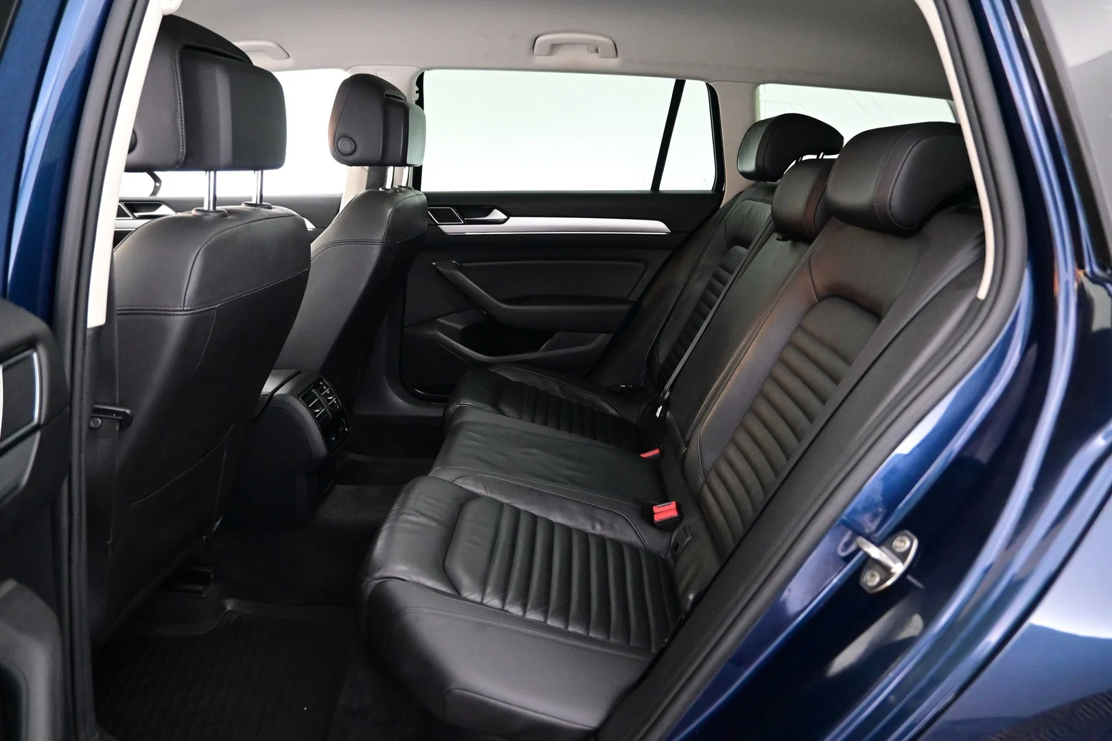 Car Image - 1m7uNGOOuA91Pn9rFlTOfQ
