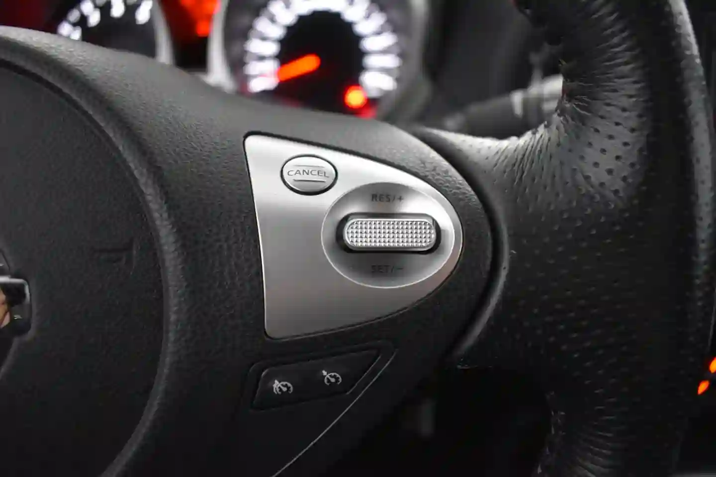 Car Image - 4q1I9JAloprT1ZXEXjievo