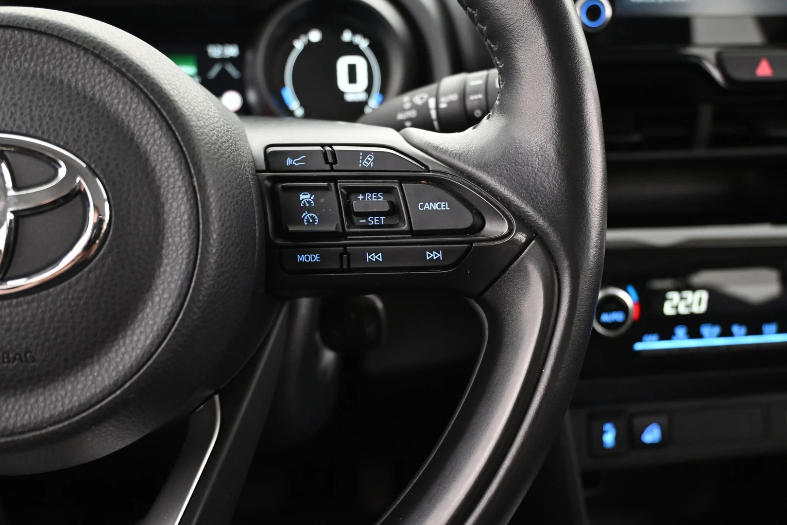Car Image - EsXfLgChy0mZOSXlbmdFC