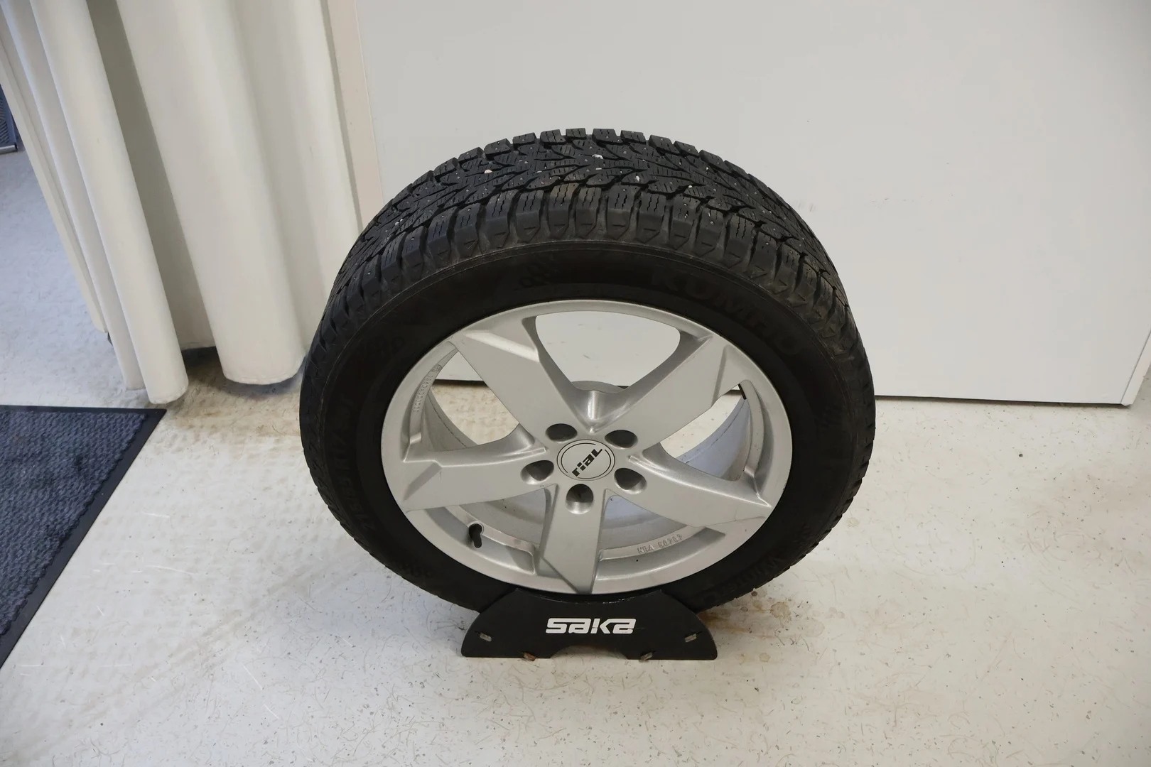 Car Image - 5WDY7csIN0l5btv77q1rXF