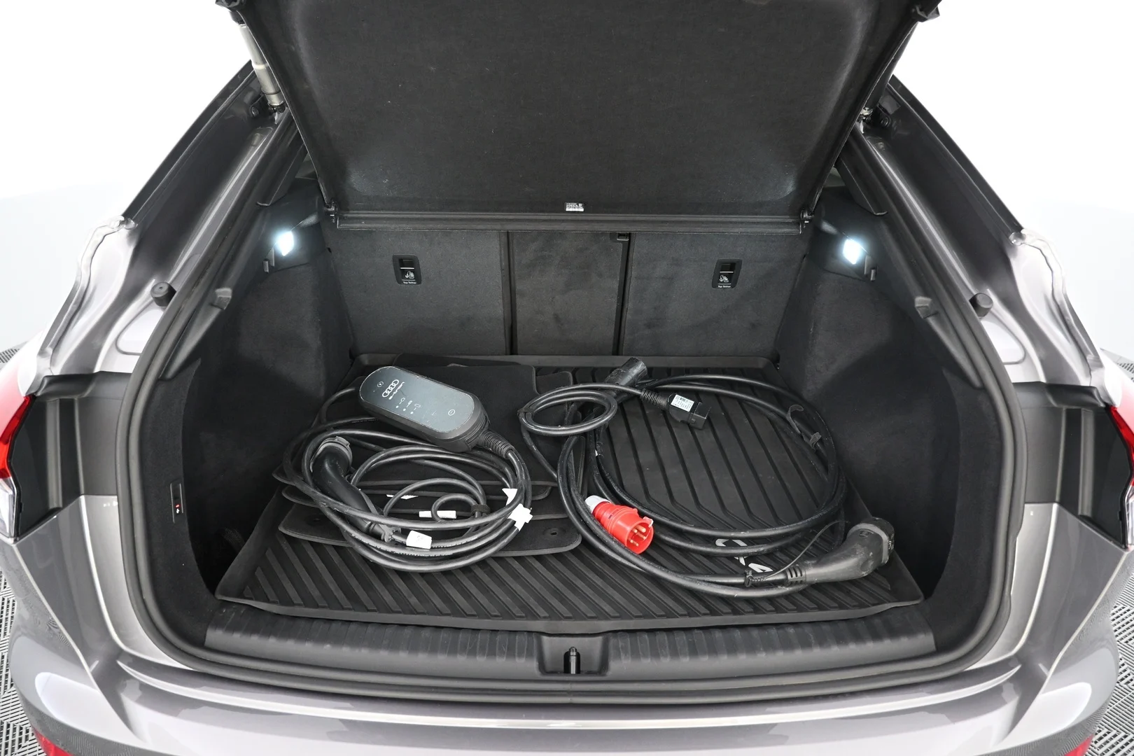 Car Image - 4qaHWkFUj2zRY0idr5heg7