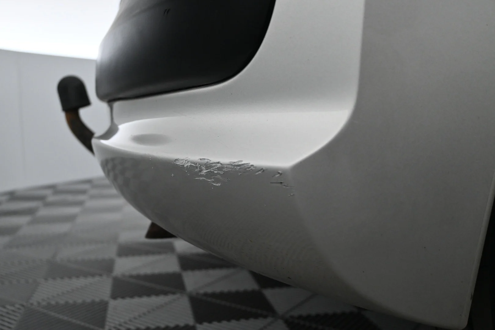 Car Image - 4kWlpdSlcOqCmb3JvNNM87