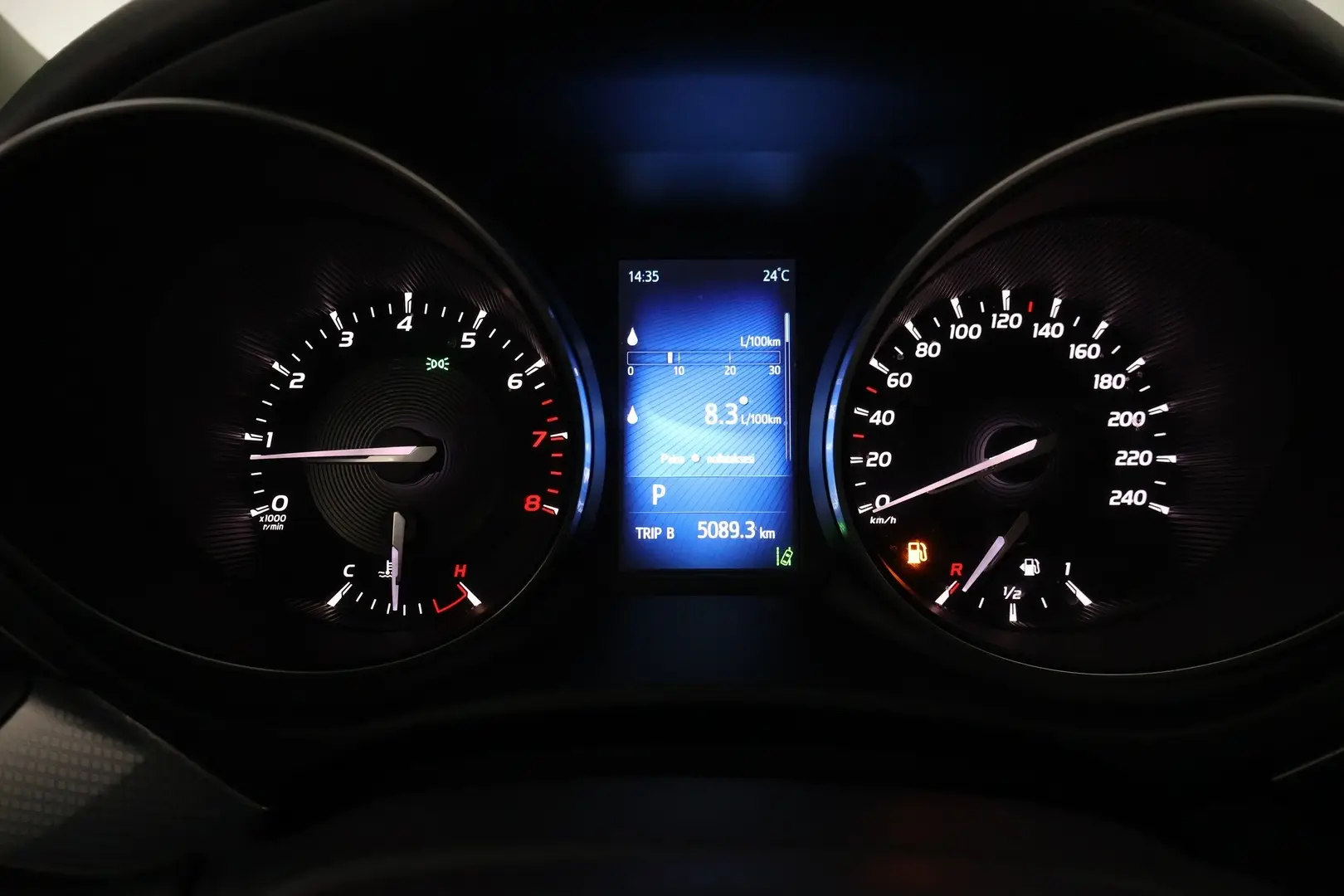 Car Image - 6JG95n0XgqglGHBLYO7cDT